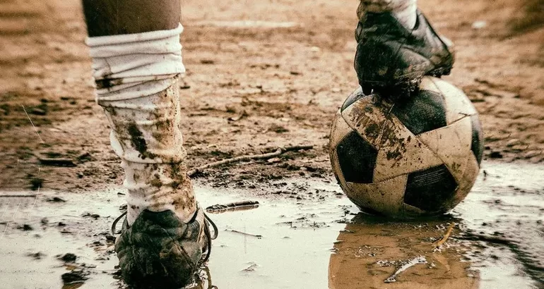 Suspenden la primera fecha del Torneo Apertura de la LRF por las inundaciones Suspenden la primera fecha del Torneo Apertura de la LRF por las inundaciones