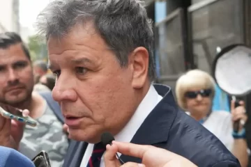Manes denunció penalmente a Santiago Caputo por amenazas coactivas