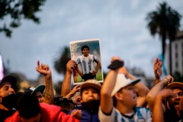 Comienza el primer juicio por la muerte de Maradona: habrá más de 100 testigos y durará casi cinco meses