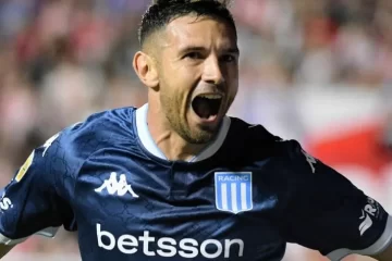 Maravilla Martínez le dio el triunfo a Racing ante Unión