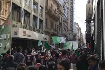Trabajadores del INTA se movilizan contra la fusión con otros organismos