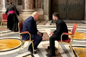 Zelenski se reunió con Trump en el Vaticano: «Esperamos un alto el fuego total y una paz duradera»