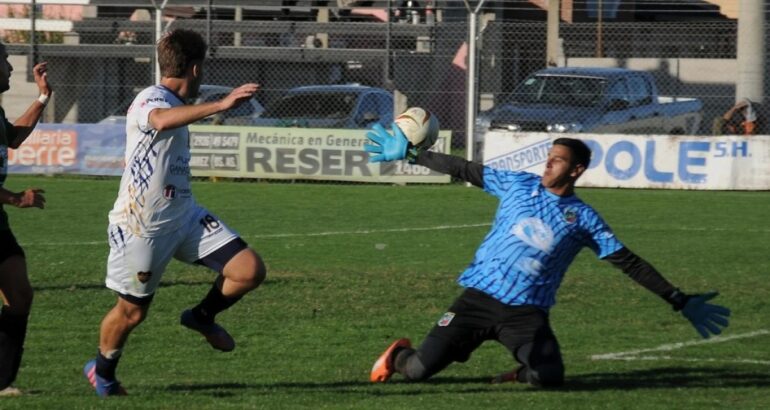 Boca goleó a un Independiente que terminó con 9 jugadores en Suárez Boca goleó a un Independiente que terminó con 9 jugadores en Suárez