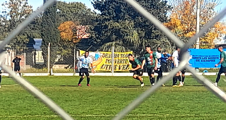 Liga Regional: Independiente venció a Peñarol y logró su primer triunfo Liga Regional: Independiente venció a Peñarol y logró su primer triunfo