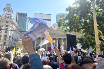 Argentina despidió al papa Francisco, con una misa en la Catedral y una peregrinación Argentina despidió al papa Francisco, con una misa en la Catedral y una peregrinación