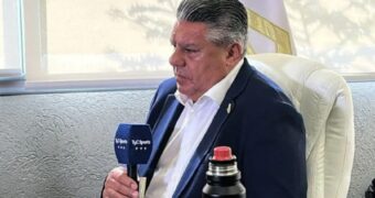 El FBI incautó los teléfonos de Chiqui Tapia y lo citó a declarar en EEUU El FBI incautó los teléfonos de Chiqui Tapia y lo citó a declarar en EEUU