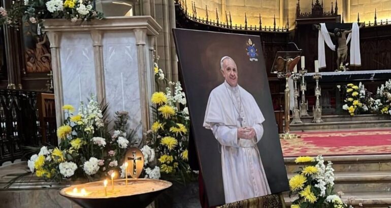 Adolfo Alsina adhiere al Duelo Nacional por la muerte del Papa Francisco Adolfo Alsina adhiere al Duelo Nacional por la muerte del Papa Francisco