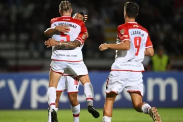 Estudiantes juega ante Tigre en La Plata