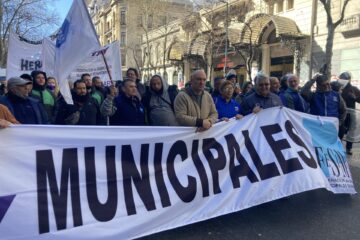 En Puan, los municipales apuntaron a Reyes: “Una gestión trucha genera resultados truchos” En Puan, los municipales apuntaron a Reyes: “Una gestión trucha genera resultados truchos”