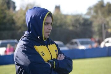 Matías Introcaso dejó de ser el DT de Boca en la Liga Regional