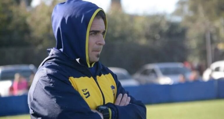 Matías Introcaso dejó de ser el DT de Boca en la Liga Regional Matías Introcaso dejó de ser el DT de Boca en la Liga Regional