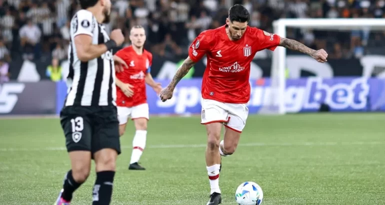 Estudiantes cayó ante Botafogo y se jugará el pase a octavos en la última fecha Estudiantes cayó ante Botafogo y se jugará el pase a octavos en la última fecha