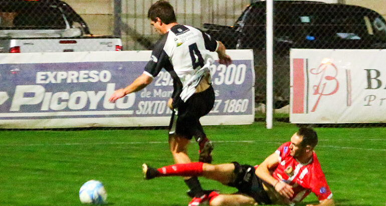 Deportivo Rivera cayó en Suárez y perdió la chance de ser escolta Deportivo Rivera cayó en Suárez y perdió la chance de ser escolta