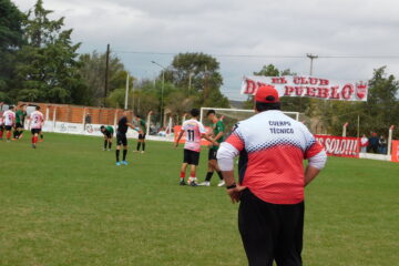 Andrés Schap dejó de ser el Técnico de la Primera de Deportivo Rivera