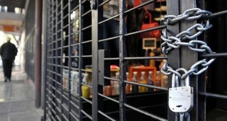 Industria textil: la producción cayó 33% anual en febrero y los locales vacíos se multiplican