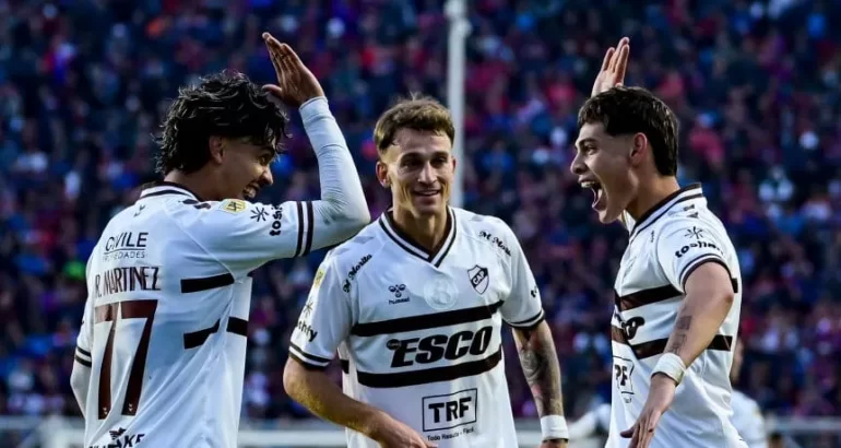 Platense hace su histórico debut en Libertadores recibiendo al Corinthians