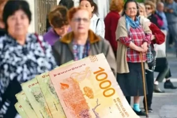 Las jubilaciones aumentarán un 1.5% en julio y la mínima será de casi $305 mil