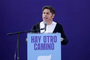 Kicillof lanzó el “Movimiento Derecho al Futuro” y apuntó contra Milei y el FMI
