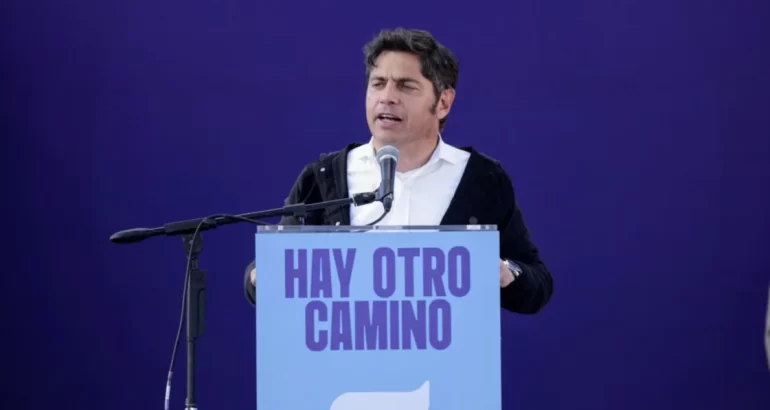 Kicillof vuelve a Tornquist para entregar 48 viviendas Kicillof vuelve a Tornquist para entregar 48 viviendas