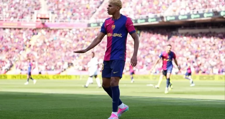 Barcelona le ganó al Real Madrid y quedó a un triunfo de ser campeón de LaLiga Barcelona le ganó al Real Madrid y quedó a un triunfo de ser campeón de LaLiga