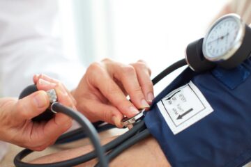 Redefinen valores de la presión arterial para prevenir infartos y ACV