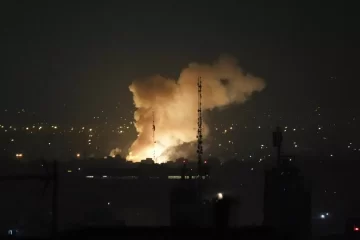 Israel lanzó ataque preventivo sobre Irán, quien lo calificó como una «declaración de guerra»