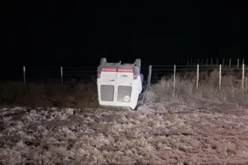 Un comisionista volcó su utilitario en ruta, 18 cerca de Doblas
