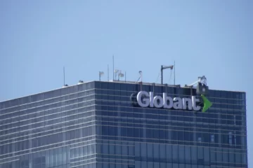 Un gigante tecnológico cerró sedes en dos ciudades y crece la preocupación por su futuro en Bahía