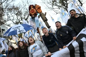 CFK le habló a su militancia en Plaza de Mayo: “Vamos a volver con más fuerza y unidad”