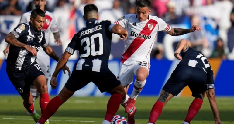 River no pudo con los Méxicanos y puso su clasificación en suspenso River no pudo con los Méxicanos y puso su clasificación en suspenso