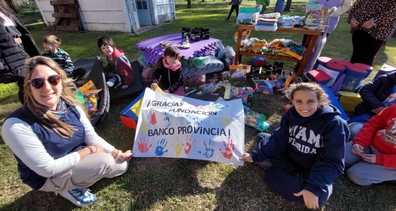 El municipio recibió el respaldo de la Fundación Banco Provincia para reactivar la Escuela de Equinoterapia El municipio recibió el respaldo de la Fundación Banco Provincia para reactivar la Escuela de Equinoterapia