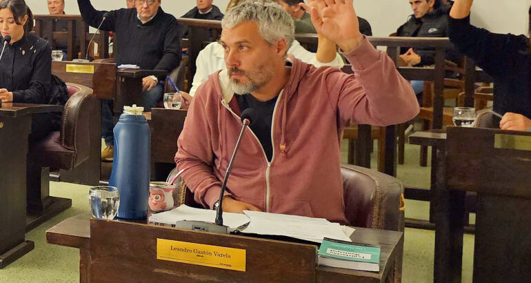 Leandro Varela asumió como nuevo presidente del bloque Unión por la Patria en Adolfo Alsina Leandro Varela asumió como nuevo presidente del bloque Unión por la Patria en Adolfo Alsina