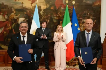 YPF firmó un convenio con la italiana Eni para poder exportar US$ 15.000 millones de GNL por año