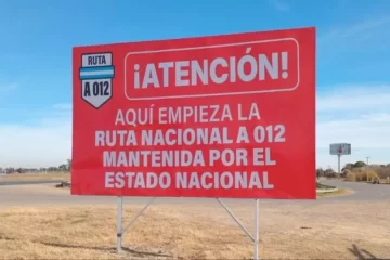 Conflicto Nación-provincias: aparecieron carteles por el mal estado de las rutas en Santa Fe
