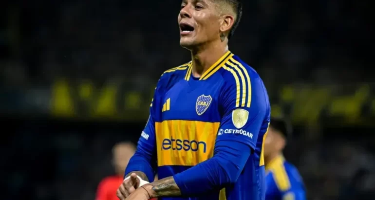 Purga en Boca: Rojo, Lema y Saracchi, apartados del plantel Purga en Boca: Rojo, Lema y Saracchi, apartados del plantel
