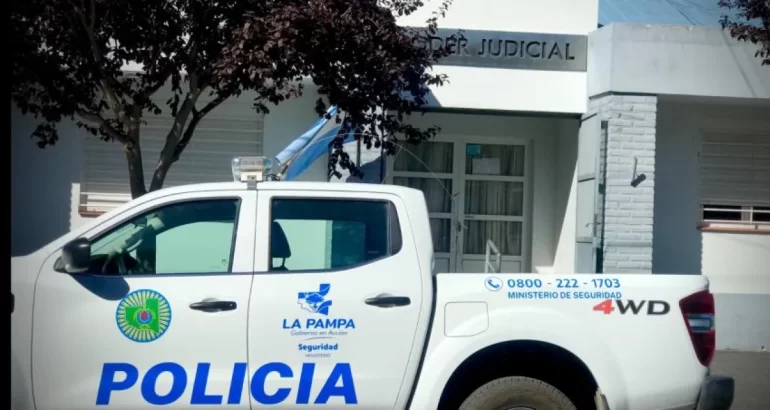 Un comerciante fue brutalmente golpeado en Guatraché y hay dos detenidos Un comerciante fue brutalmente golpeado en Guatraché y hay dos detenidos