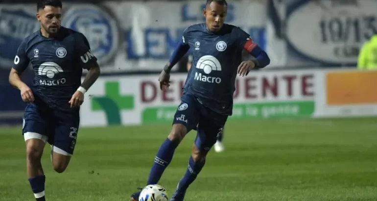 Independiente (R) se mide ante Central Córdoba (R), que quiere dar otro batacazo Independiente (R) se mide ante Central Córdoba (R), que quiere dar otro batacazo