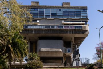 La Biblioteca Nacional compró por $11 millones a una empresa denunciada por sobreprecios al PAMI de Volnovich