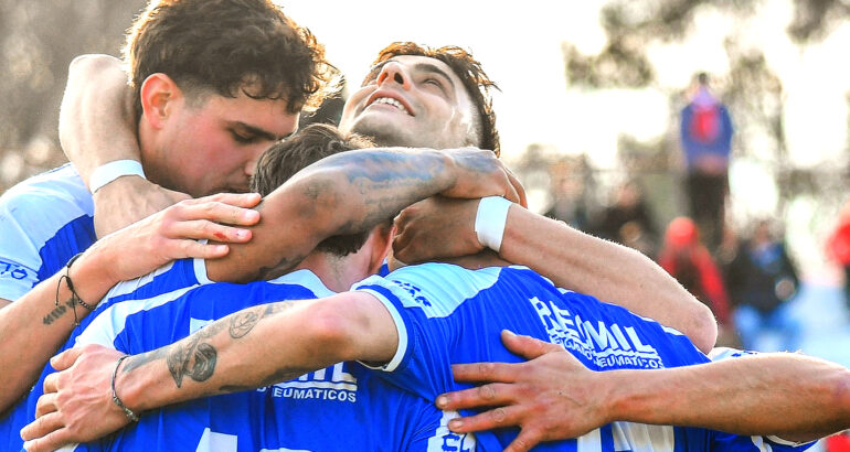 Racing venció a San Martín por 3 a 0 y se adueñó del clásico de Carhué Racing venció a San Martín por 3 a 0 y se adueñó del clásico de Carhué