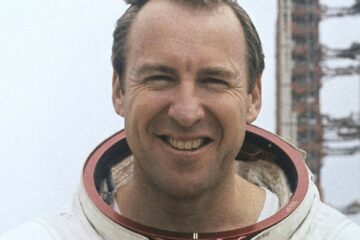 Murió James Lovell, el astronauta que inmortalizó la frase “Houston, tenemos un problema” Murió James Lovell, el astronauta que inmortalizó la frase “Houston, tenemos un problema”