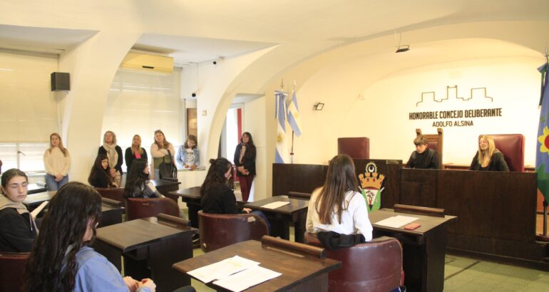 Participación y compromiso: el Parlamento Juvenil reunió a los secundarios de Adolfo Alsina Participación y compromiso: el Parlamento Juvenil reunió a los secundarios de Adolfo Alsina