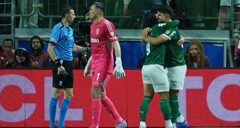 River se quedó sin Libertadores: Palmeiras lo despachó con un 3-1 en Brasil River se quedó sin Libertadores: Palmeiras lo despachó con un 3-1 en Brasil