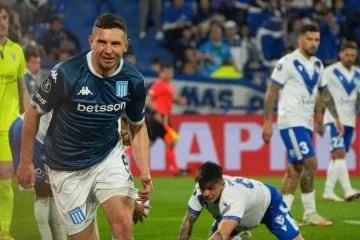 Racing venció a Vélez por la ida de los cuartos de la Libertadores Racing venció a Vélez por la ida de los cuartos de la Libertadores
