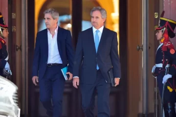 El Gobierno intervendrá en el mercado de cambios para contener el dólar