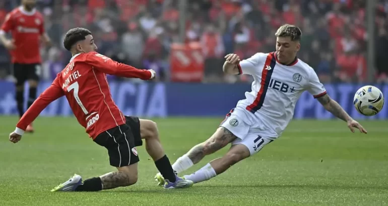 Independiente empató con San Lorenzo y sigue sin ganar en el Torneo Independiente empató con San Lorenzo y sigue sin ganar en el Torneo