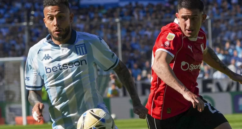 Racing no pudo ante Independiente que jugó mejor y casi lo gana en la última Racing no pudo ante Independiente que jugó mejor y casi lo gana en la última