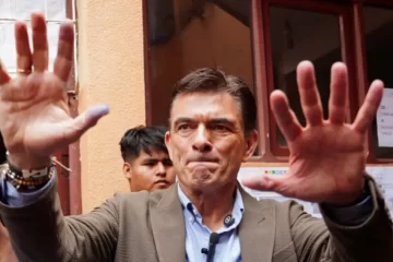 La centroderecha puso fín a 20 años de socialismo en Bolivia: ganó Rodrigo Paz