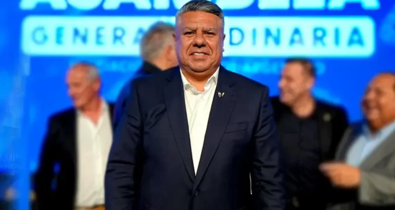 “Llegamos a lugares donde el Estado no llega”: Tapia cruzó al Gobierno en la Asamblea de la AFA “Llegamos a lugares donde el Estado no llega”: Tapia cruzó al Gobierno en la Asamblea de la AFA