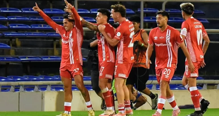 Argentinos recibe a Sarmiento y Tigre al debutante Estudiantes de Río IV Argentinos recibe a Sarmiento y Tigre al debutante Estudiantes de Río IV
