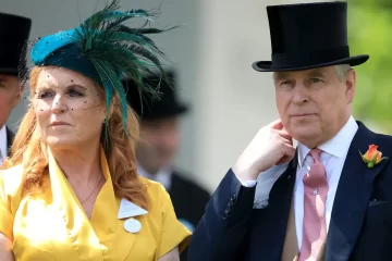 Presionado por los escándalos, el príncipe Andrés renunció a todos sus títulos en la corona británica